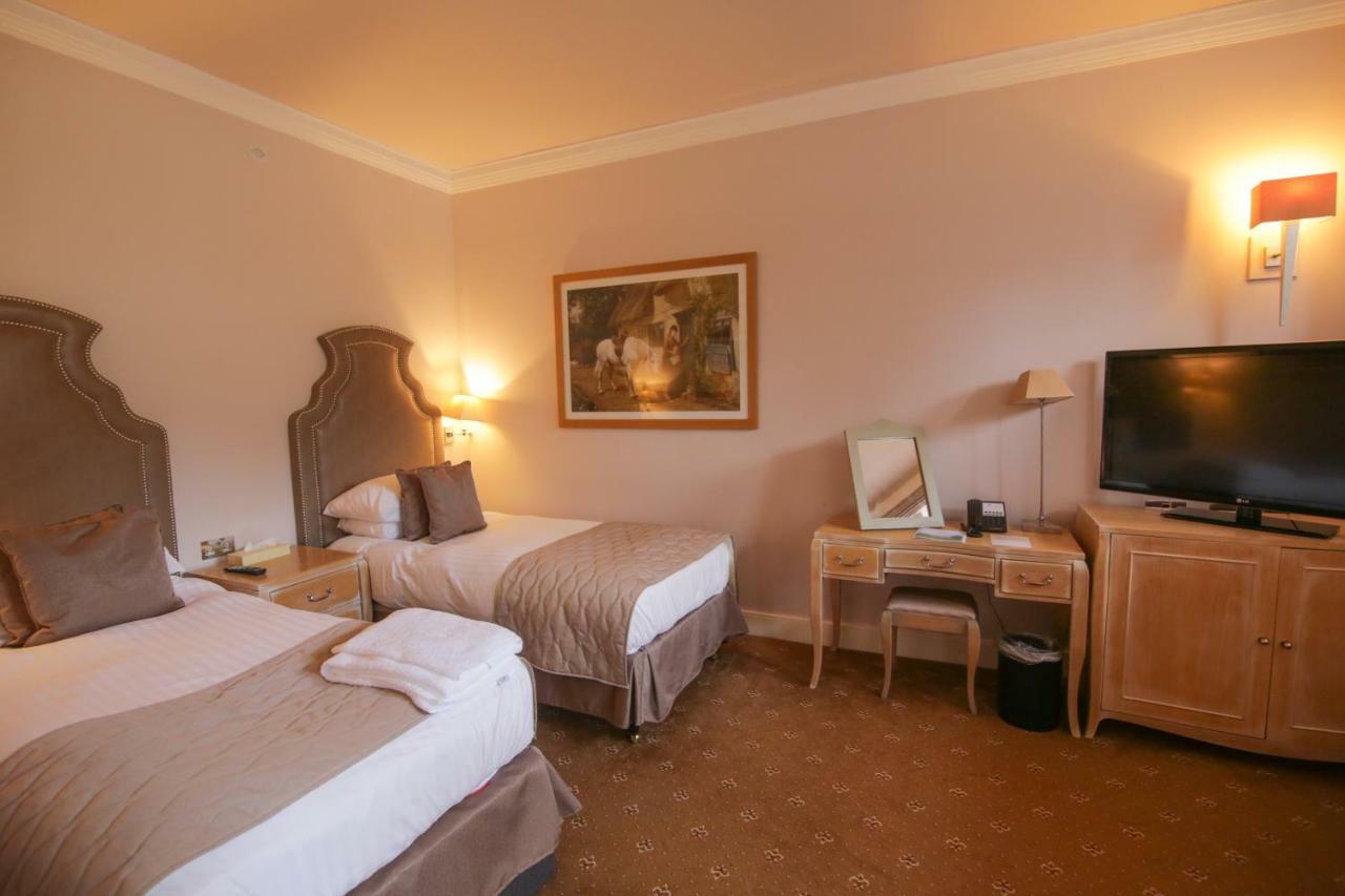 Tracy Park Hotel & Country Club Doynton Buitenkant foto
