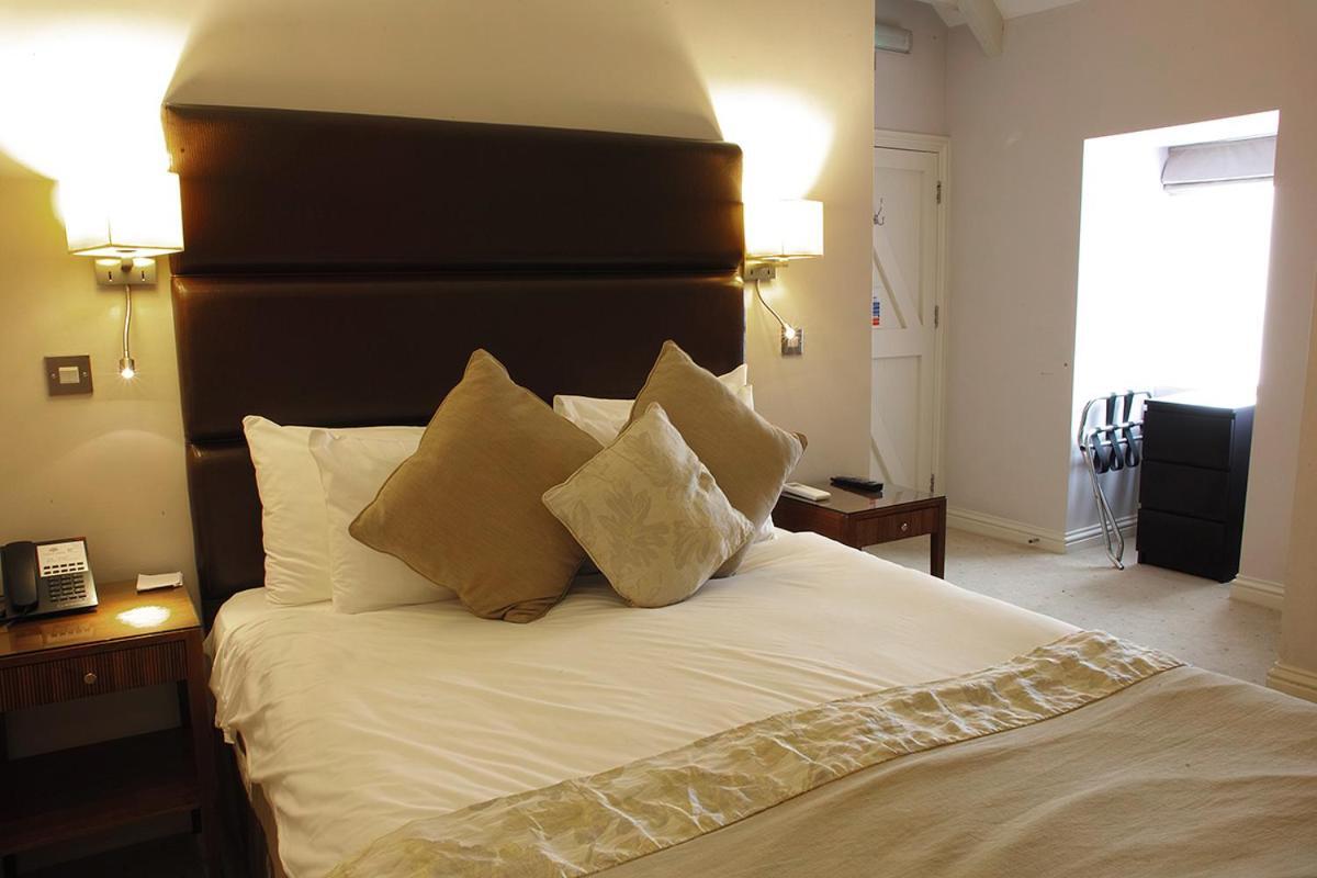 Tracy Park Hotel & Country Club Doynton Buitenkant foto